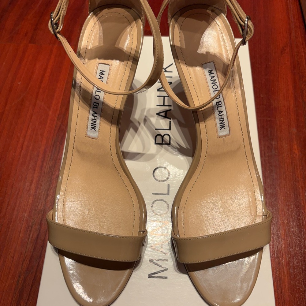 Manolo Blahnik Patent Leather Nude Ankle Strap Heels - Picture 6 of 12